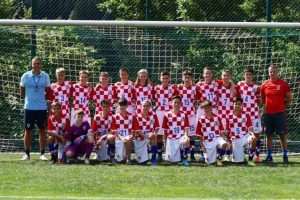 (VIDEO I FOTO) SJAJAN USPJEH HRVATA IZ NJEMAČKE: Izabrana vrsta mladih Hrvata iz Njemačke uvjerljivo trijumfirala na Schwarzwald Cupu 2022. u Bad Peterstalu