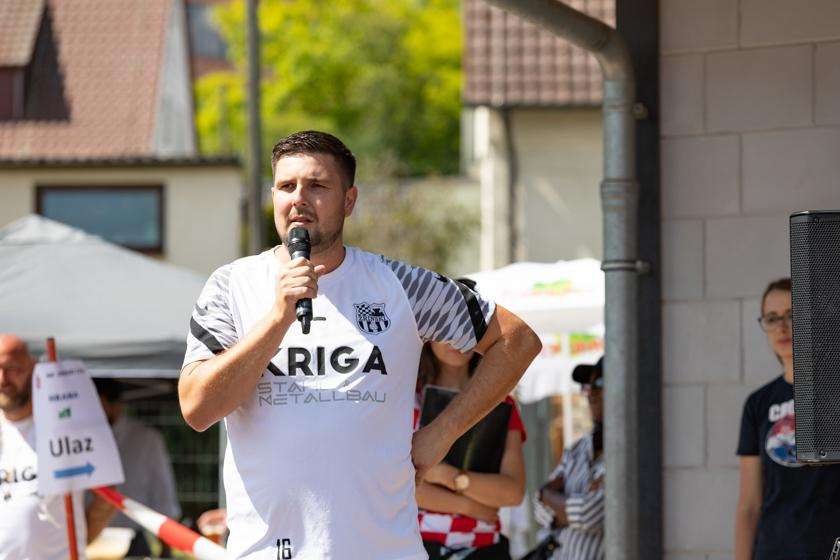 (FOTO) SPORTSKI TURNIR HRVATSKE NASTAVE BADEN-WÜRTTEMBERG 2022.: U Calwu se okupili učenici, njihovi roditelji, prijatelji... (FOTO) SPORTSKI TURNIR HRVATSKE NASTAVE BADEN-WÜRTTEMBERG 2022.: U Calwu se okupili učenici, njihovi roditelji, prijatelji...