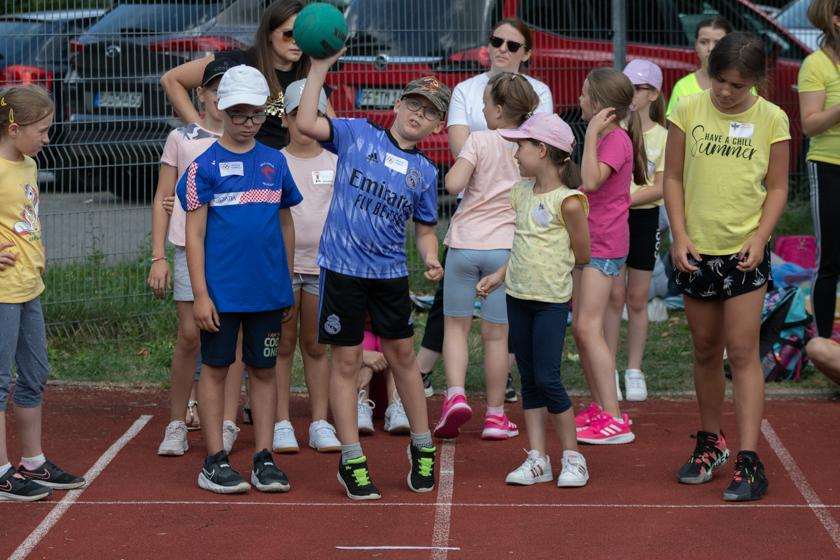 (FOTO) SPORTSKI TURNIR HRVATSKE NASTAVE BADEN-WÜRTTEMBERG 2022.: U Calwu se okupili učenici, njihovi roditelji, prijatelji... (FOTO) SPORTSKI TURNIR HRVATSKE NASTAVE BADEN-WÜRTTEMBERG 2022.: U Calwu se okupili učenici, njihovi roditelji, prijatelji...