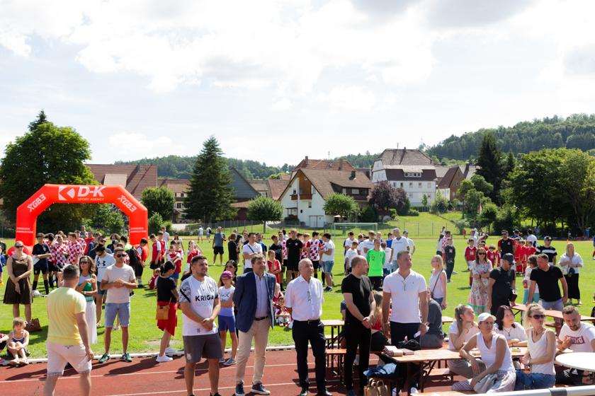 (FOTO) SPORTSKI TURNIR HRVATSKE NASTAVE BADEN-WÜRTTEMBERG 2022.: U Calwu se okupili učenici, njihovi roditelji, prijatelji... (FOTO) SPORTSKI TURNIR HRVATSKE NASTAVE BADEN-WÜRTTEMBERG 2022.: U Calwu se okupili učenici, njihovi roditelji, prijatelji...