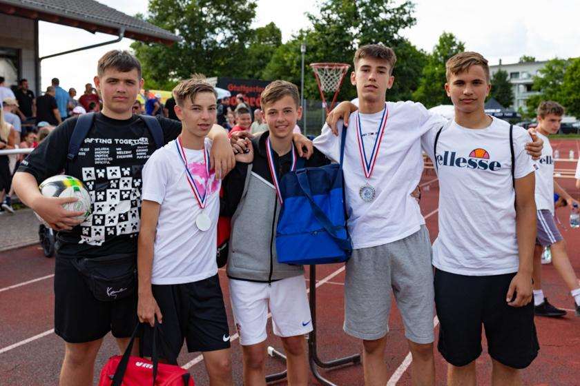 (FOTO) SPORTSKI TURNIR HRVATSKE NASTAVE BADEN-WÜRTTEMBERG 2022.: U Calwu se okupili učenici, njihovi roditelji, prijatelji... (FOTO) SPORTSKI TURNIR HRVATSKE NASTAVE BADEN-WÜRTTEMBERG 2022.: U Calwu se okupili učenici, njihovi roditelji, prijatelji...