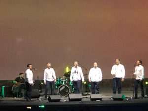 (VIDEO) KLAPA RIŠPET U OPATIJI: Opatijskoj publici darovali večer punu ljubavi i sjećanja, pala je i prosidba (VIDEO) KLAPA RIŠPET U OPATIJI: Opatijskoj publici darovali večer punu ljubavi i sjećanja, pala je i prosidba