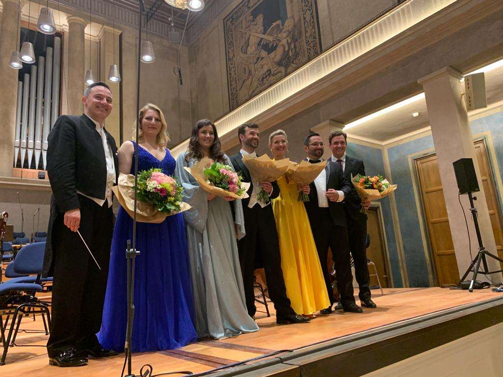 (FOTO) VELIČANSTVEN KONCERT U MÜNCHENU: U znak prijateljstva Bavarske i Hrvatske održan koncert na kojeg je došao i premijer Plenković (FOTO) VELIČANSTVEN KONCERT U MÜNCHENU: U znak prijateljstva Bavarske i Hrvatske održan koncert na kojeg je došao i premijer Plenković