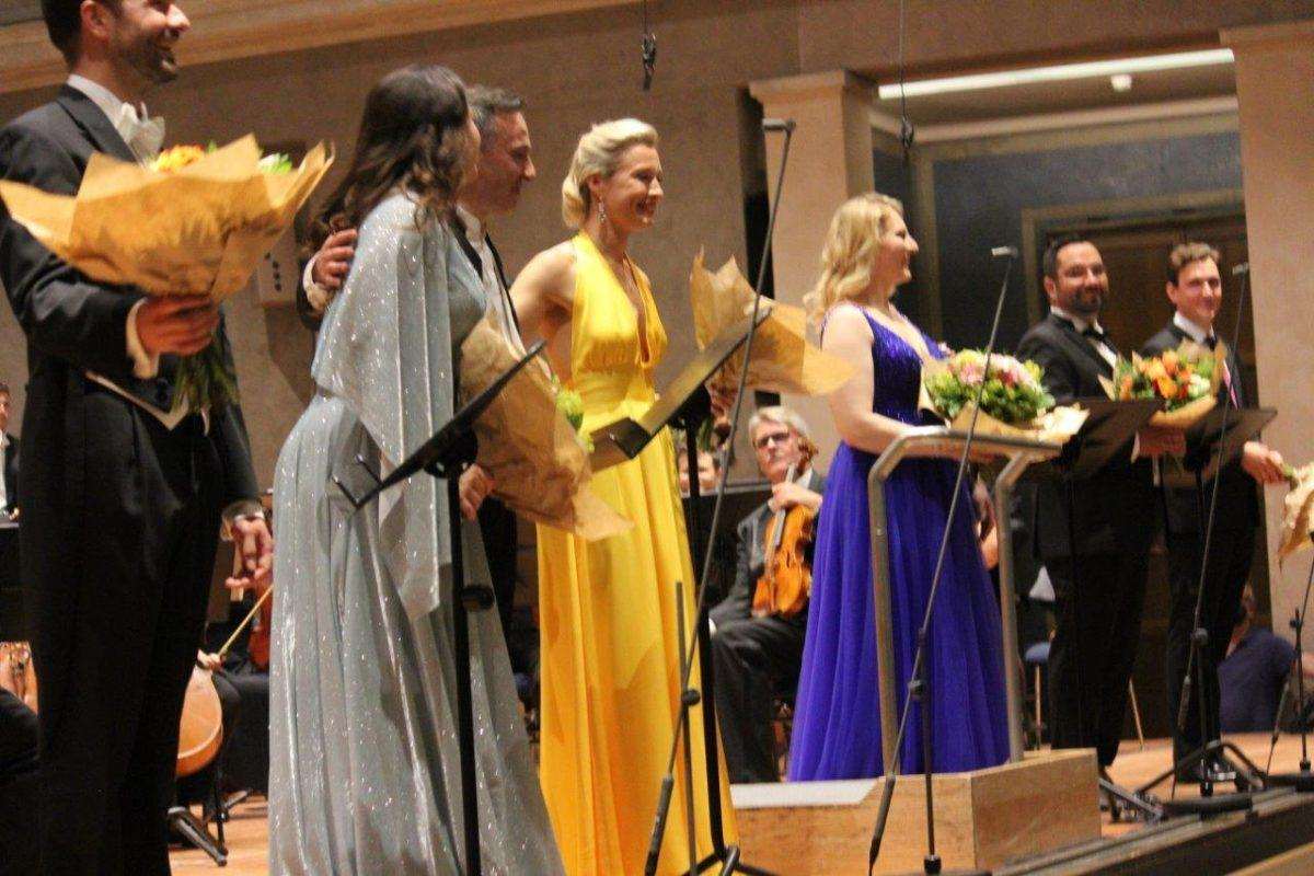 (FOTO) VELIČANSTVEN KONCERT U MÜNCHENU: U znak prijateljstva Bavarske i Hrvatske održan koncert na kojeg je došao i premijer Plenković (FOTO) VELIČANSTVEN KONCERT U MÜNCHENU: U znak prijateljstva Bavarske i Hrvatske održan koncert na kojeg je došao i premijer Plenković