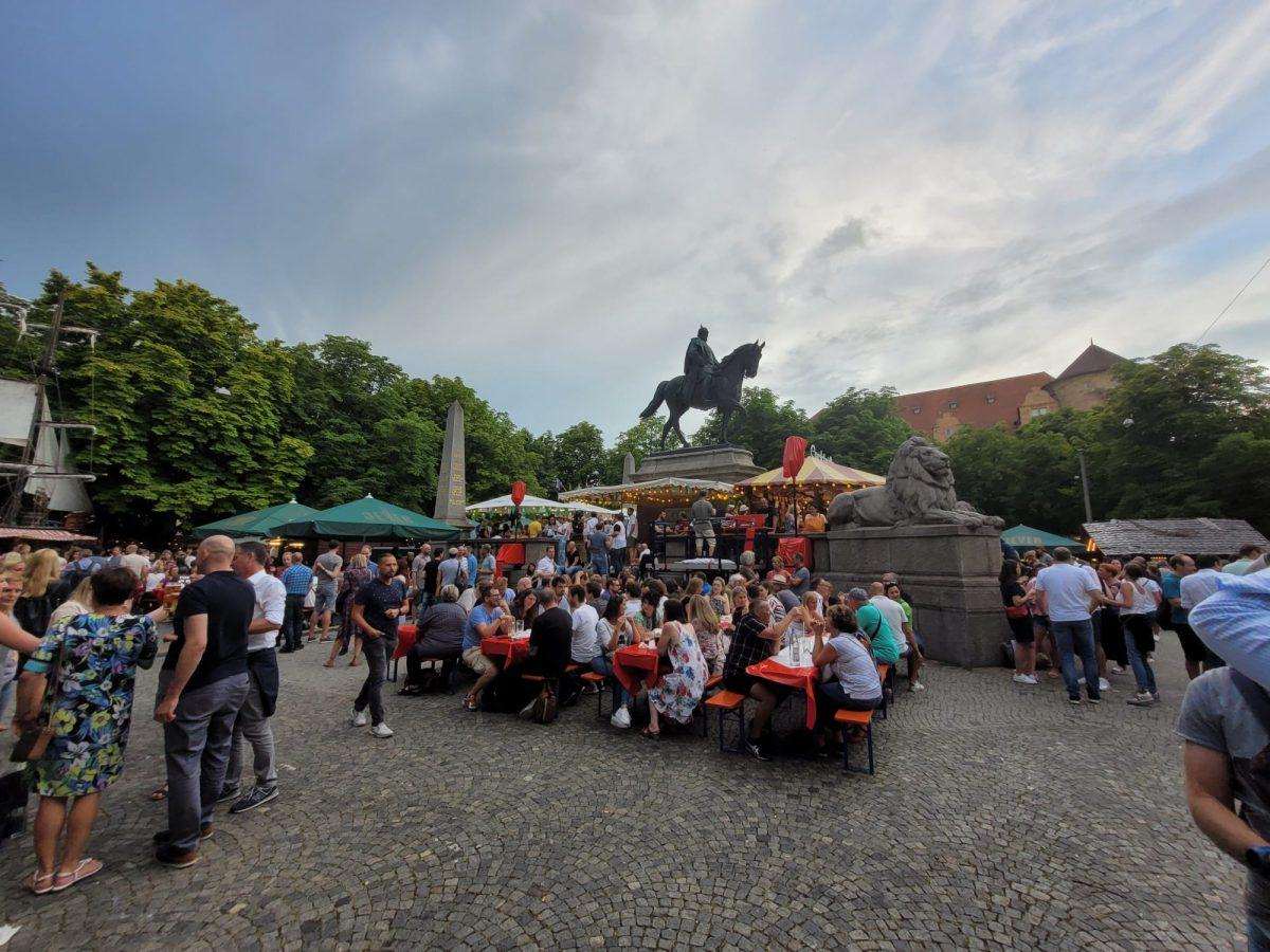 (FOTO) STUTTGART: Hrvati oduševili na Ljetnom festivalu kulture - slavilo se tri dana! (FOTO) STUTTGART: Hrvati oduševili na Ljetnom festivalu kulture - slavilo se tri dana!