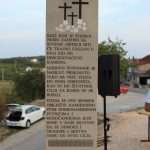 SPOMEN OBILJEŽJE ŽRTVAMA UDBE: U Donjim Hamzićima podignut spomenik u čast mučki ubijene obitelji Ševo SPOMEN OBILJEŽJE ŽRTVAMA UDBE: U Donjim Hamzićima podignut spomenik u čast mučki ubijene obitelji Ševo