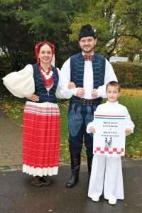 (FOTO) 8. SUSRET ČUVARA HRVATSKE ETNO BAŠTINE U FILDERSTADTU: Okupio se velik broj folkloraša folklorni festival u filderstadtu 2022
