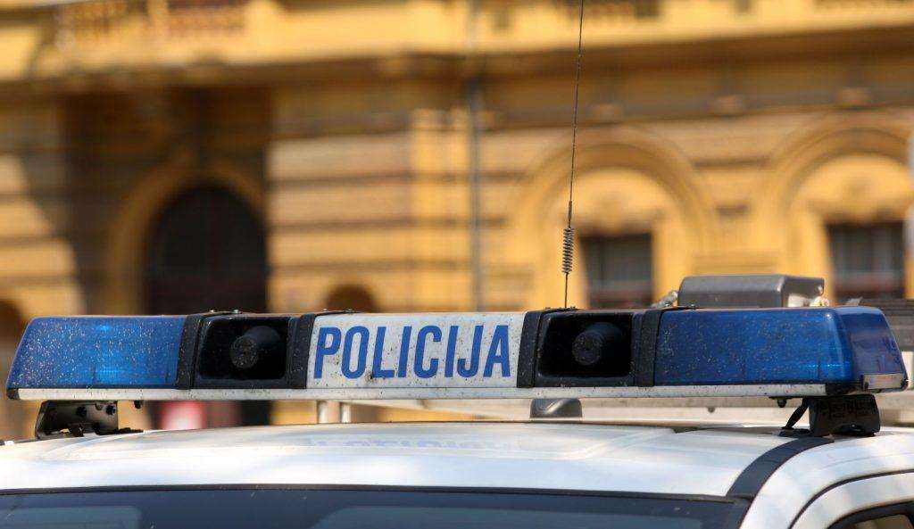 policija
