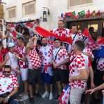 (FOTO/VIDEO) ODLIČNA ATMOSFERA U DOHI: Hrvatskim navijačima pridružila se i bivša predsjednica Kolinda Grabar Kitarović