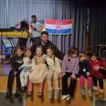 (FOTO) BOŽIĆNA PROSLAVA I NIKOLINJE U HKZ GIEßEN: Roditelji odgovarali na pitanja djece! (FOTO) BOŽIĆNA PROSLAVA I NIKOLINJE U HKZ GIEßEN: Roditelji odgovarali na pitanja djece!