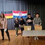 (FOTO) BOŽIĆNA PROSLAVA I NIKOLINJE U HKZ GIEßEN: Roditelji odgovarali na pitanja djece! (FOTO) BOŽIĆNA PROSLAVA I NIKOLINJE U HKZ GIEßEN: Roditelji odgovarali na pitanja djece!