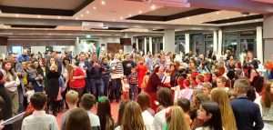 (FOTO) PROSLAVA NIKOLINJA U HKM AUGSBURG: Djeca oduševila igrokazima i pjesmama, roditelji se zabavili uz dobru glazbu (FOTO) PROSLAVA NIKOLINJA U HKM AUGSBURG: Djeca oduševila igrokazima i pjesmama, roditelji se zabavili uz dobru glazbu