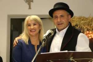 (FOTO) BOŽIĆNA VEČERA U MAINZU: Okupio se znatan broj Hrvata i Nijemaca