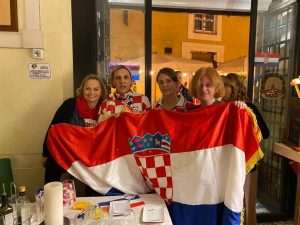 (FOTO) HRVATSKI NAVIJAČI: Dok su jedni bodrili Vadrene u Dohi, drugi su navijali iz Njemačke, Italije, Hrvatske...