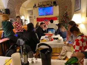 (FOTO) HRVATSKI NAVIJAČI: Dok su jedni bodrili Vadrene u Dohi, drugi su navijali iz Njemačke, Italije, Hrvatske...
