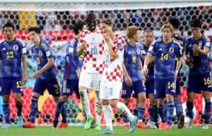 HRVATSKA NA KRILIMA LIVAKOVIĆA IZBORILA ČETVRTFINALE: Teška i dramatična utakmica protiv Japana odlučena jedanaestercima