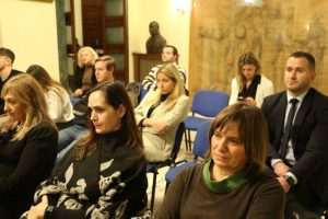 „POVEŽIMO ISELJENIŠTVO“ U RIMU: Mlada djevojka poslala značajnu poruku: Gdje mi mladi Hrvati pripadamo? „POVEŽIMO ISELJENIŠTVO“ U RIMU: Mlada djevojka poslala značajnu poruku: Gdje mi mladi Hrvati pripadamo?