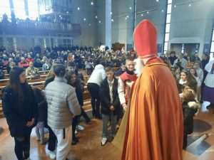 (FOTO) NIKOLINJE U MAINZU: Djeca su se obradovala dolasku sv. Nikole