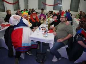 (FOTO) VALENTINOVO I MAŠKARE: Hrvati u Stuttgartu organizirali odličnu zabavu pod maskama