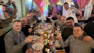 HRVATSKI VINARI NA PUTU ZA DÜSSELDORF: Prije odlaska na sajam vina ProWein, posjetili tvrtku Budimir u Bad Homburgu HRVATSKI VINARI NA PUTU ZA DÜSSELDORF: Prije odlaska na sajam vina ProWein, posjetili tvrtku Budimir u Bad Homburgu
