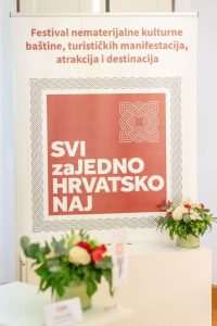 FESTIVAL “SVI zaJEDNO HRVATSKO NAJ”: Posjetitelje očekuje konjičko-scenski spektakl s lipicancima u dvorcu Eltz i koncert Gibonnija FESTIVAL “SVI zaJEDNO HRVATSKO NAJ”: Posjetitelje očekuje konjičko-scenski spektakl s lipicancima u dvorcu Eltz i koncert Gibonnija