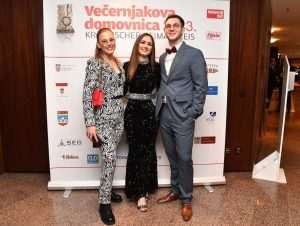 DOBITNICI VEČERNJAKOVE DOMOVNICE: U tuđoj zemlji i na tuđem jeziku nije lako započeti život, zato je ova nagrada veliko priznanje da smo uspjeli DOBITNICI VEČERNJAKOVE DOMOVNICE: U tuđoj zemlji i na tuđem jeziku nije lako započeti život, zato je ova nagrada veliko priznanje da smo uspjeli