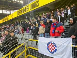 JUNIORSKA LIGA PRVAKA: Hajduk u Dortmundu izbacio Borussiju na jedanaesterce ukupnim rezultatom 9:10 JUNIORSKA LIGA PRVAKA: Hajduk u Dortmundu izbacio Borussiju na jedanaesterce ukupnim rezultatom 9:10