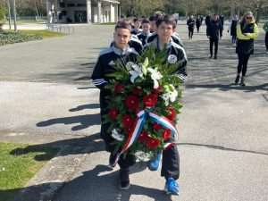 (FOTO I VIDEO) 19. MEMORIJAL VUKOVARSKIH BRANITELJA: Unatoč vodstvu, U14 momčad HSK Njemačke i Švedske poražena od Dinama, ali se s ponosom vraća iz Vukovara (FOTO I VIDEO) 19. MEMORIJAL VUKOVARSKIH BRANITELJA: Unatoč vodstvu, U14 momčad HSK Njemačke i Švedske poražena od Dinama, ali se s ponosom vraća iz Vukovara