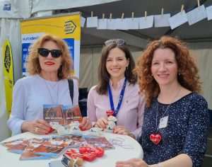 STUTTGART: Klapa Troplet HKZ Esslingen/N oduševila nastupom na Danu kampanje za Europu