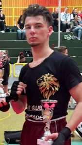 WIESBADEN: Članovi borilačkog Fight Cluba MK Wiesbaden osvojili 8 prvih mjesta, 4 druga mjesta i 5 trećih mjesta na Phönix Cupu u Lollaru kod Giesena