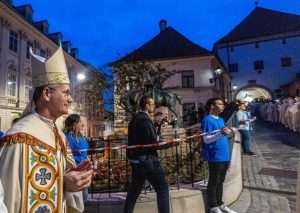 ZAGREB: Svetkovina Majke Božje od Kamenitih vrata uz procesiju od katedrale do Kamenitih vrata