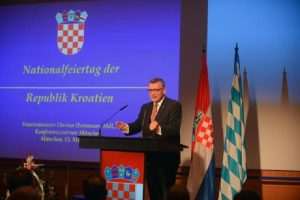 (FOTO) DAN DRŽAVNOSTI HRVATSKE U MÜNCHENU: Hrvati čine važan stup bavarskog društva (FOTO) DAN DRŽAVNOSTI HRVATSKE U MÜNCHENU: Hrvati čine važan stup bavarskog društva