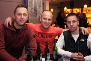 (FOTO) PROSLAVILI 7 GODINA RADA: Poznati hrvatski kafić u Dortmundu Jakos okupio prijatelje, goste i ljubitelje tamburaša (FOTO) PROSLAVILI 7 GODINA RADA: Poznati hrvatski kafić u Dortmundu Jakos okupio prijatelje, goste i ljubitelje tamburaša