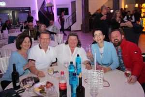 (FOTO) PROSLAVILI 7 GODINA RADA: Poznati hrvatski kafić u Dortmundu Jakos okupio prijatelje, goste i ljubitelje tamburaša (FOTO) PROSLAVILI 7 GODINA RADA: Poznati hrvatski kafić u Dortmundu Jakos okupio prijatelje, goste i ljubitelje tamburaša