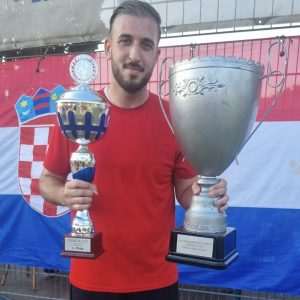 (FOTO I VIDEO) SJAJNO IZDANJE TURNIRA CROATIA CUP 2023. U FRANKFURTU: Prvi Erzgebirge Haue, drugi Cafe Ludwig, treći Brzi i žestoki