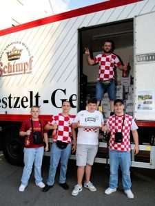 (FOTO) HRVATI ODUŠEVILI U ROTTENBURGU ČAK I POLICAJCE: Croatia Rottenburg tri dana bila u središtu pozornosti 48. Rottenburg Neckar Festivala (FOTO) HRVATI ODUŠEVILI U ROTTENBURGU ČAK I POLICAJCE: Croatia Rottenburg tri dana bila u središtu pozornosti 48. Rottenburg Neckar Festivala
