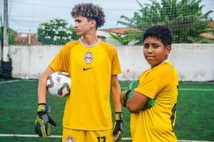 (FOTO) GUBILI ILI POBJEĐIVALI ONI SU UZ HRVATSKU: Brazilski dječaci u hrvatskim dresovima dišu za nogomet i zemlju koju ne poznaju (FOTO) GUBILI ILI POBJEĐIVALI ONI SU UZ HRVATSKU: Brazilski dječaci u hrvatskim dresovima dišu za nogomet i zemlju koju ne poznaju