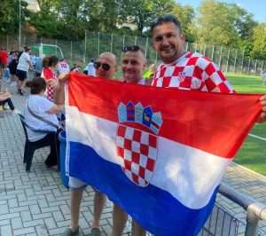 DOĐITE U WIESBADEN: Hrvati pozivaju na veliku feštu nogometnog kluba Hajduk Wiesbaden DOĐITE U WIESBADEN: Hrvati pozivaju na veliku feštu nogometnog kluba Hajduk Wiesbaden
