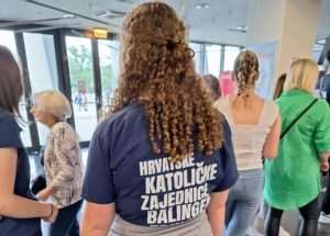 PUTOVANJE KOJE ĆE PAMTITI: Mladi iz hrvatskih katoličkih zajednica Balingen i Ebingen pod dojmom svjedočenja poznatog glumca iz filma „Pasija“ PUTOVANJE KOJE ĆE PAMTITI: Mladi iz hrvatskih katoličkih zajednica Balingen i Ebingen pod dojmom svjedočenja poznatog glumca iz filma „Pasija“