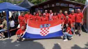 DISKRIMINIRANJE PO NACIONALNOJ OSNOVI: Hrvatima Friedrichshafena zabranjeno na svom štandu isticanje zastave i znakovlja hrvatskog naroda iz BiH DISKRIMINIRANJE PO NACIONALNOJ OSNOVI: Hrvatima Friedrichshafena zabranjeno na svom štandu isticanje zastave i znakovlja hrvatskog naroda iz BiH