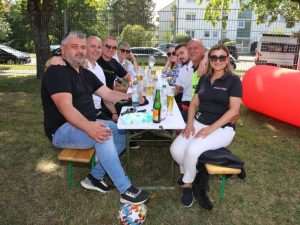 (FOTO) SPORTSKI SUSRETI U SINGENU: Okupilo se 240 učenika hrvatske nastave u Baden Württembergu (FOTO) SPORTSKI SUSRETI U SINGENU: Okupilo se 240 učenika hrvatske nastave u Baden Württembergu