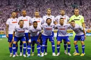 VRHUNSKA ATMOSFERA U POLJUDU: Hajduk sveukupno bolji, ali na uzvrat u Solun putuje bez prednosti VRHUNSKA ATMOSFERA U POLJUDU: Hajduk sveukupno bolji, ali na uzvrat u Solun putuje bez prednosti