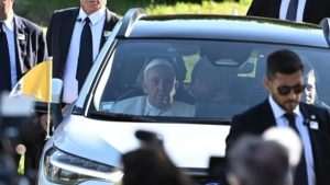 PAPA FRANJO U LISABONU: Pravo milosrđe zahtijeva žrtvu, nije dovoljno samo dati prosjaku novčić na ulici