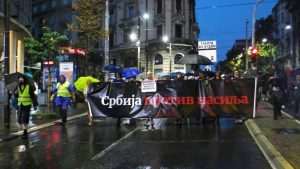 UNATOČ NEVREMENU: Prosvjed "Srbija protiv nasilja" održan i ove subote u Beogradu UNATOČ NEVREMENU: Prosvjed "Srbija protiv nasilja" održan i ove subote u Beogradu