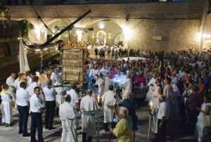 [FOTOGALERIJA] Procesija ulicama Dubrovnika na blagdan Velike Gospe