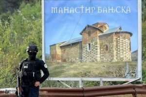 (FOTO) KOSOVSKA POLICIJA: Plan terorista je propao, ubijena 4 napadača i zaplijenjena masa oružja i vojne opreme (FOTO) KOSOVSKA POLICIJA: Plan terorista je propao, ubijena 4 napadača i zaplijenjena masa oružja i vojne opreme