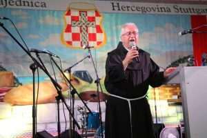 (FOTO) VELIKA ZABAVA NA HERCEGOVAČKOJ VEČERI: U Filderstadtu kod Stuttgarta okupilo se oko 1.400 Hrvata i njihovih prijatelja... (FOTO) VELIKA ZABAVA NA HERCEGOVAČKOJ VEČERI: U Filderstadtu kod Stuttgarta okupilo se oko 1.400 Hrvata i njihovih prijatelja...