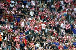 HRVATSKA DEKLASIRALA LATVIJU: "Petarda" pukla na Rujevici - dva pogotka Petkovića, a po jedan su postigli Ivanušec, Kramarić i Pašalić HRVATSKA DEKLASIRALA LATVIJU: "Petarda" pukla na Rujevici - dva pogotka Petkovića, a po jedan su postigli Ivanušec, Kramarić i Pašalić