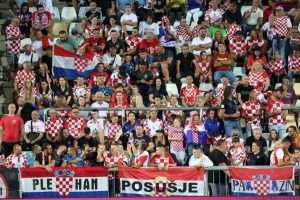 HRVATSKA DEKLASIRALA LATVIJU: "Petarda" pukla na Rujevici - dva pogotka Petkovića, a po jedan su postigli Ivanušec, Kramarić i Pašalić HRVATSKA DEKLASIRALA LATVIJU: "Petarda" pukla na Rujevici - dva pogotka Petkovića, a po jedan su postigli Ivanušec, Kramarić i Pašalić
