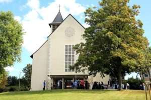 VELIK BROJ HRVATA OKUPIO SE U SINDELFINGENU: Na proslavi zaštitnice Gospe Velikog hrvatskog krsnog zavjeta